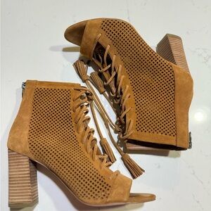 Marc Fisher Tan Suede Lace Up Ankle Booties 9.5